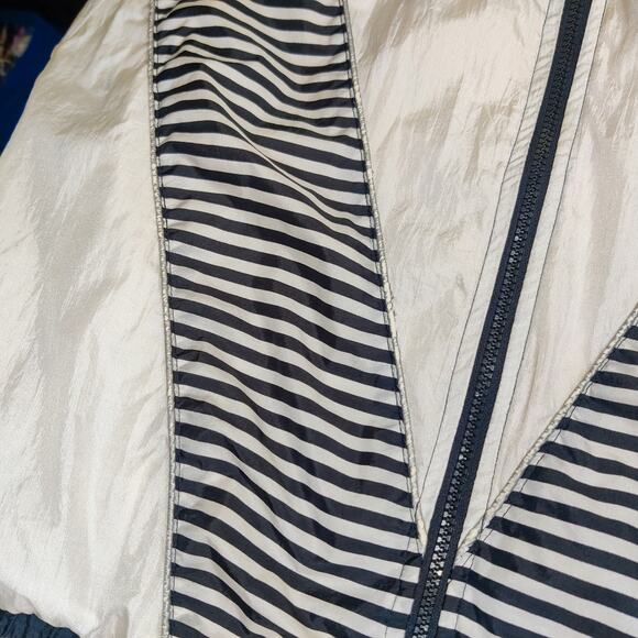 Vintage Black and White Sunterra Jacket - Picture 15 of 16